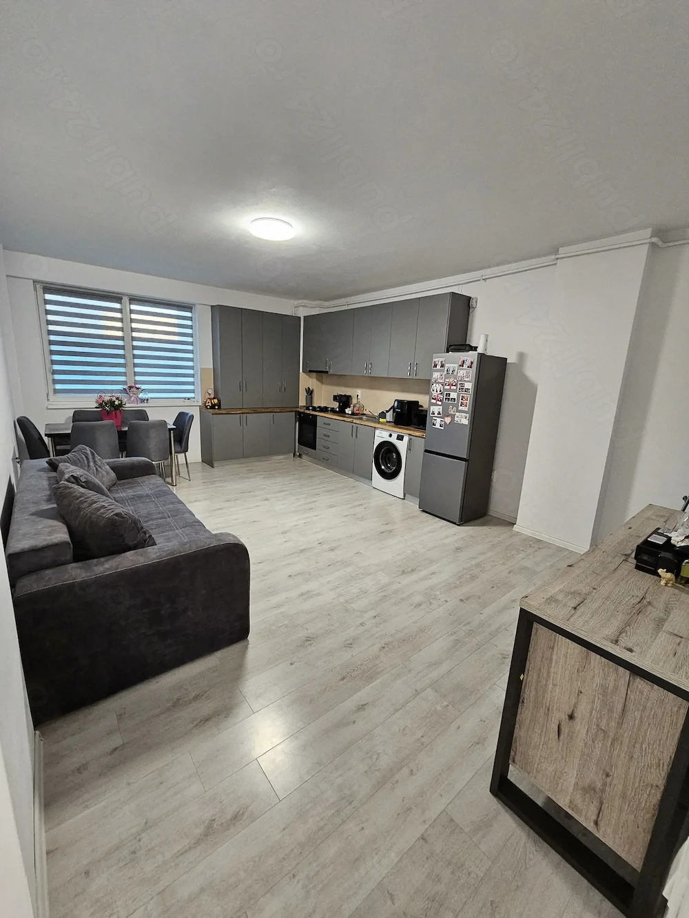 Vand apartament cu 2 camere in bloc nou