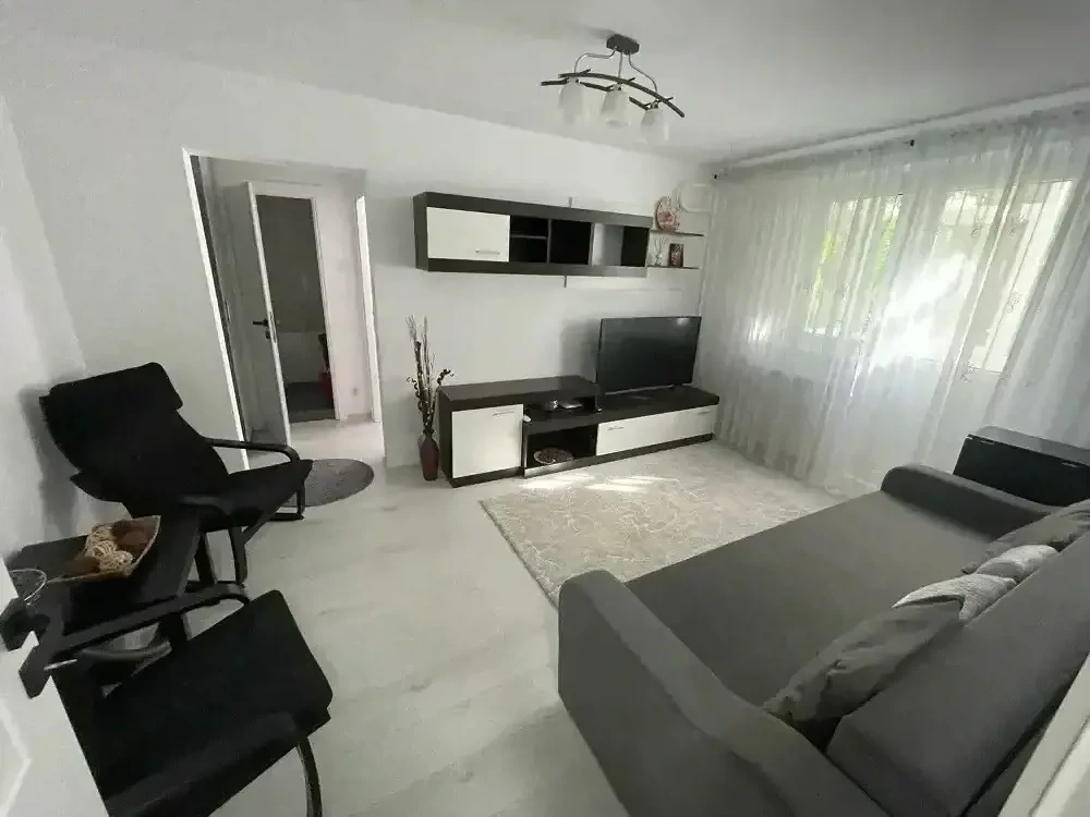 Inchiriez ap 2 camere 