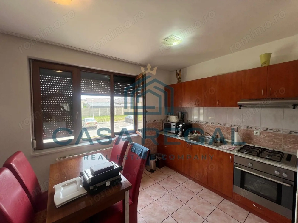 Apartament 2 camere + garaj, Cartierul Soarelui