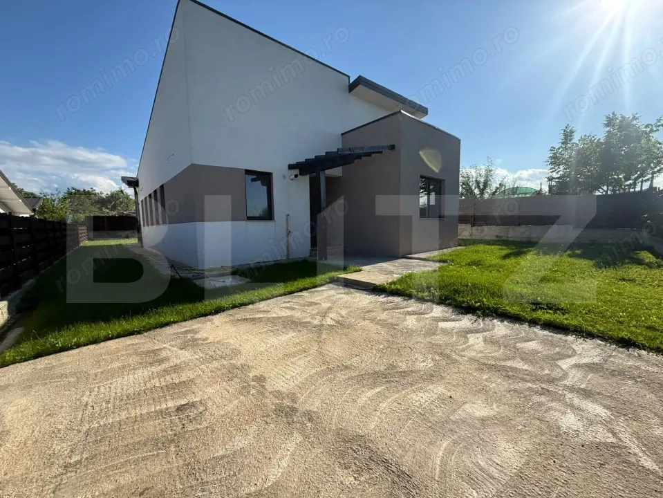 Casa individuala, plan parter, 105 mp, 561 mp teren, zona Hlincea 