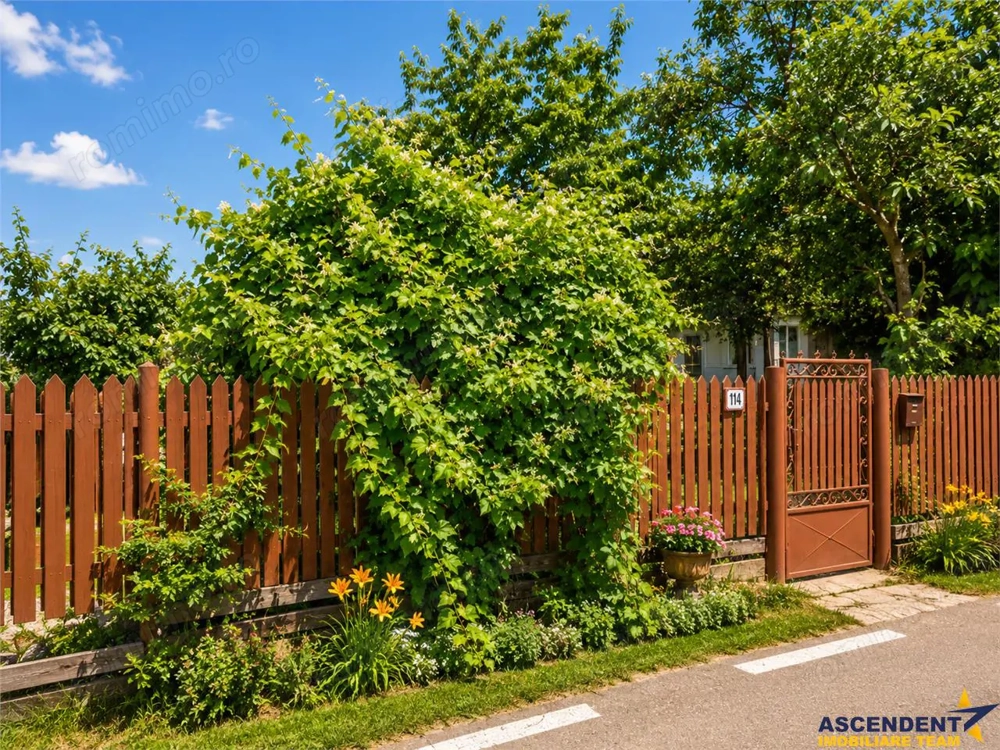 Casa traditionala, cu 2.000mp teren roditor, Izvoarele, Prahova