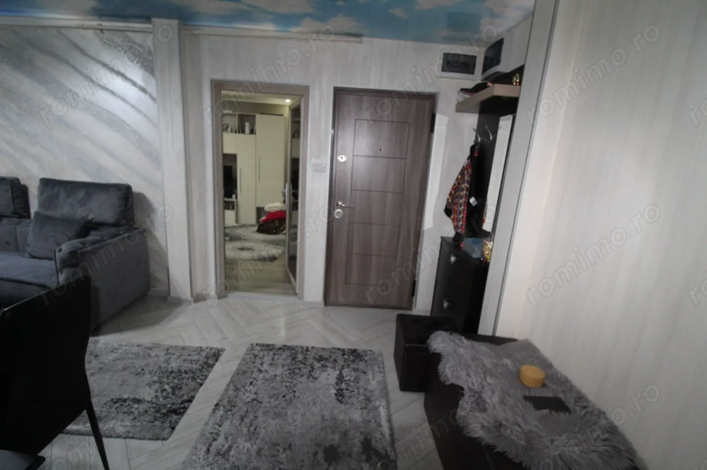 Apartament 2 camere,  56 mp,   zona Teilor
