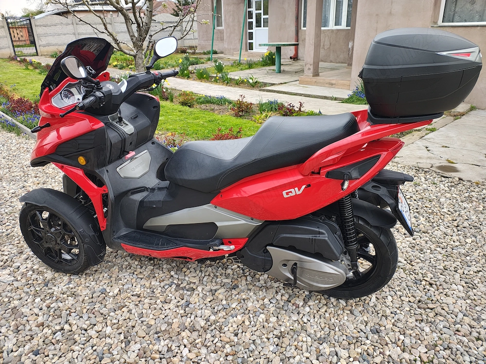 scuter QUADRO qv3