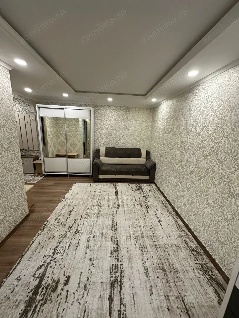 De inchiriat apartament cu o camera in zona Modern