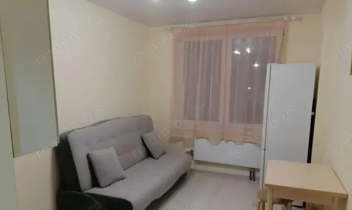 De inchiriat garsoniera zona Complexul Studentesc 210 euro negociabil