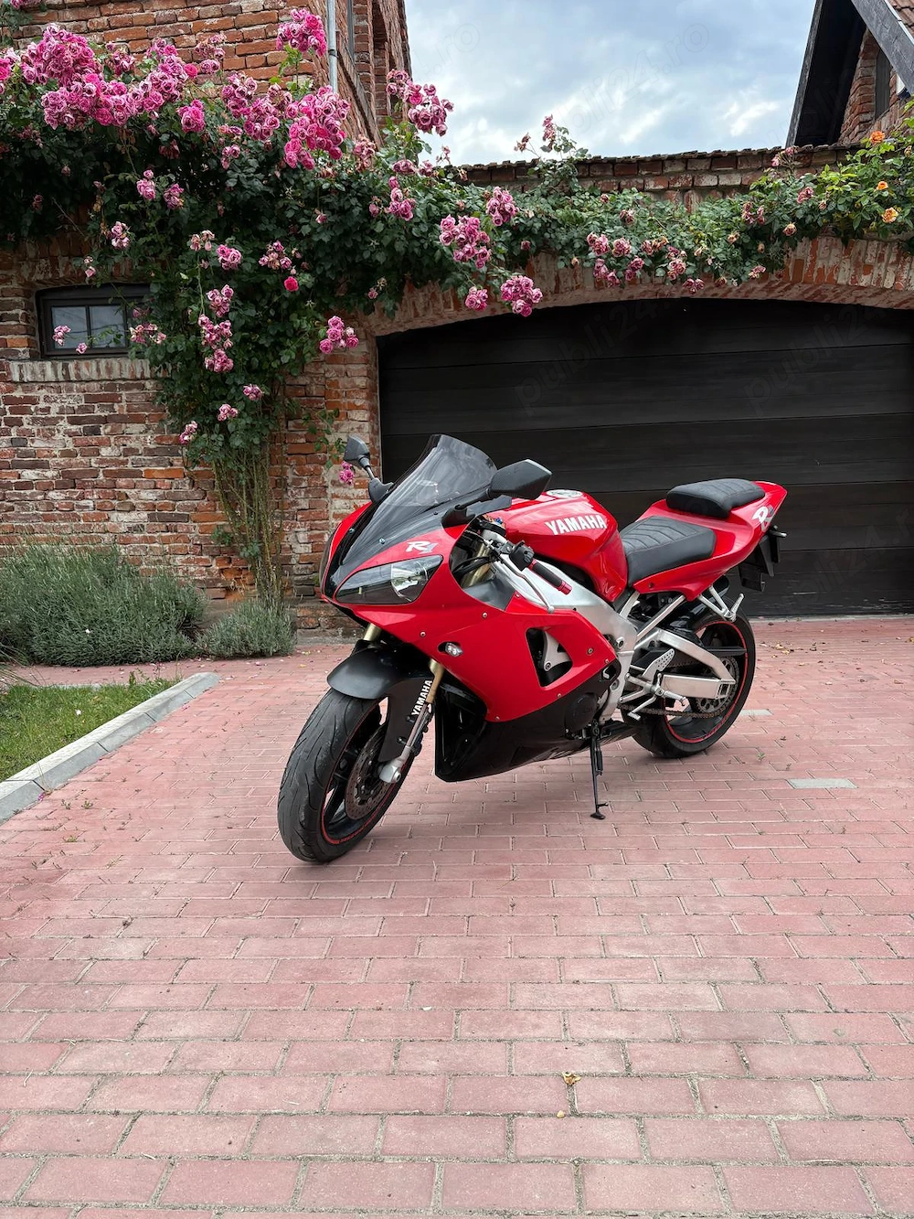 Yamaha R1 2  km