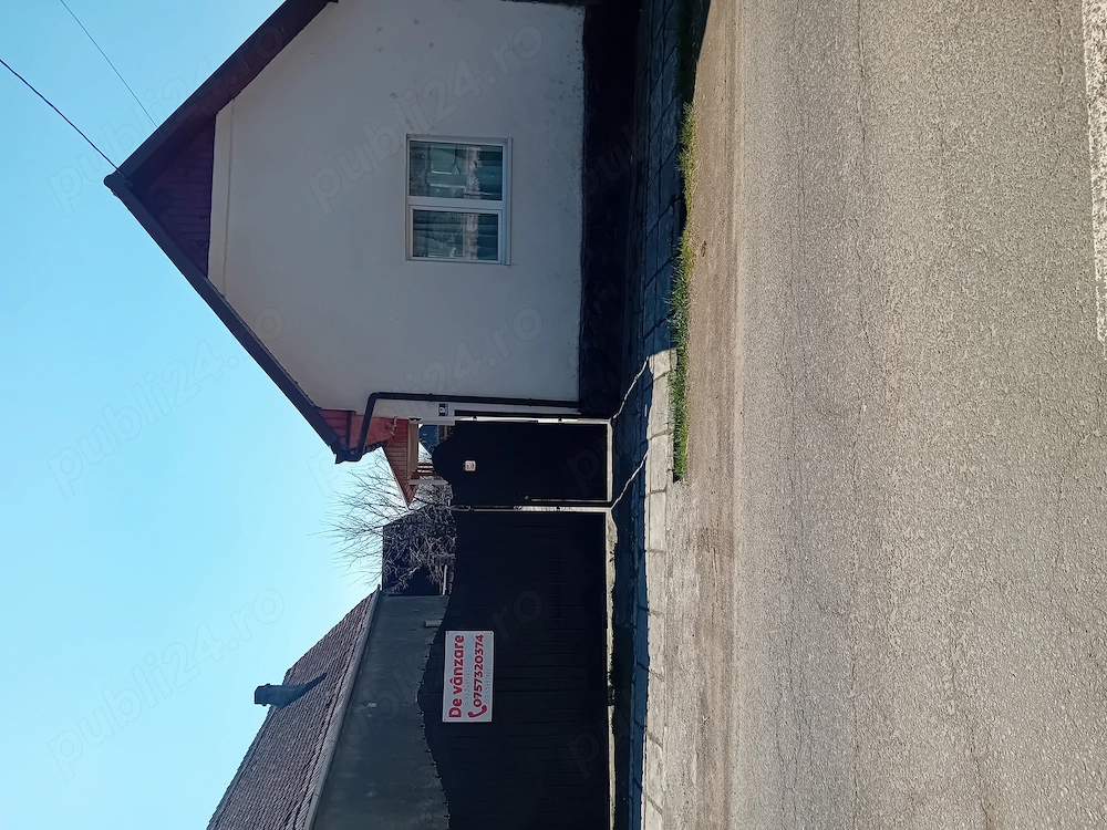 Vând casa in Haghig