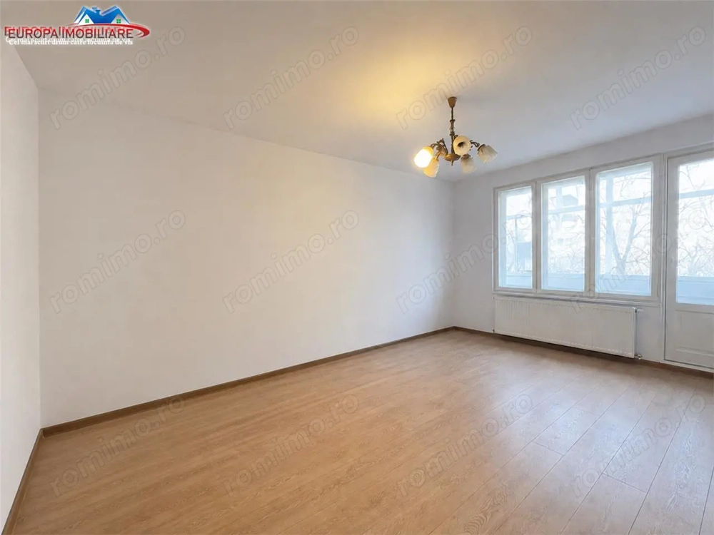 Apartament 2 camere  de vanzare zona ultracentrala-Tulcea