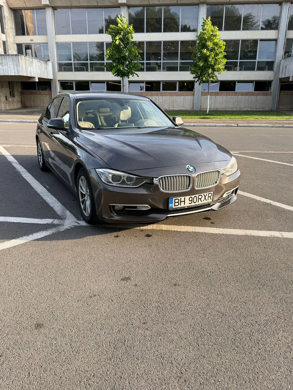 BMW F30 320d Modern Line   Automat   Interior Crem