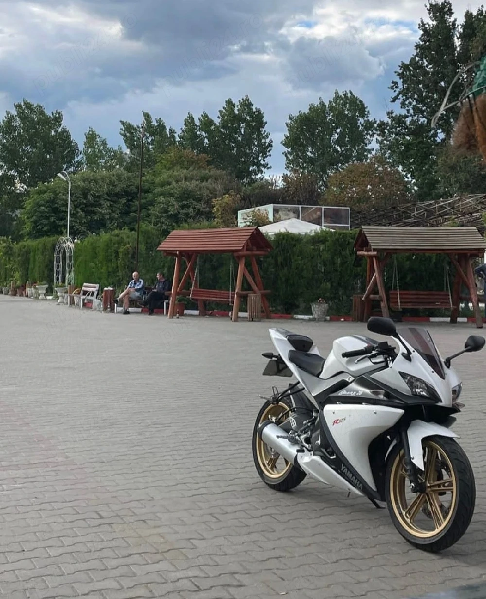 Yamaha yzf 125 2013