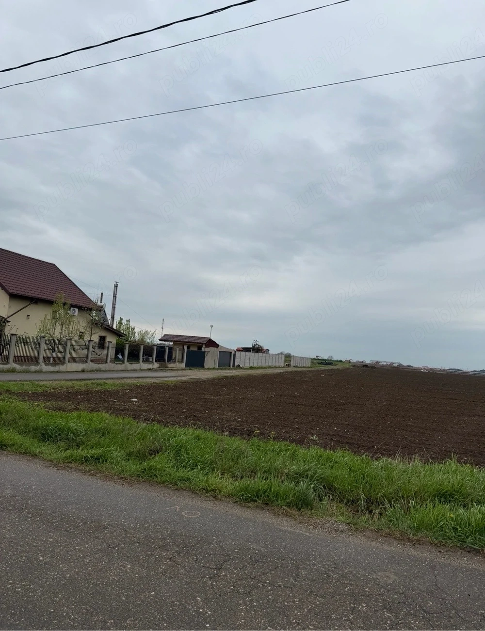 Teren de vanzare