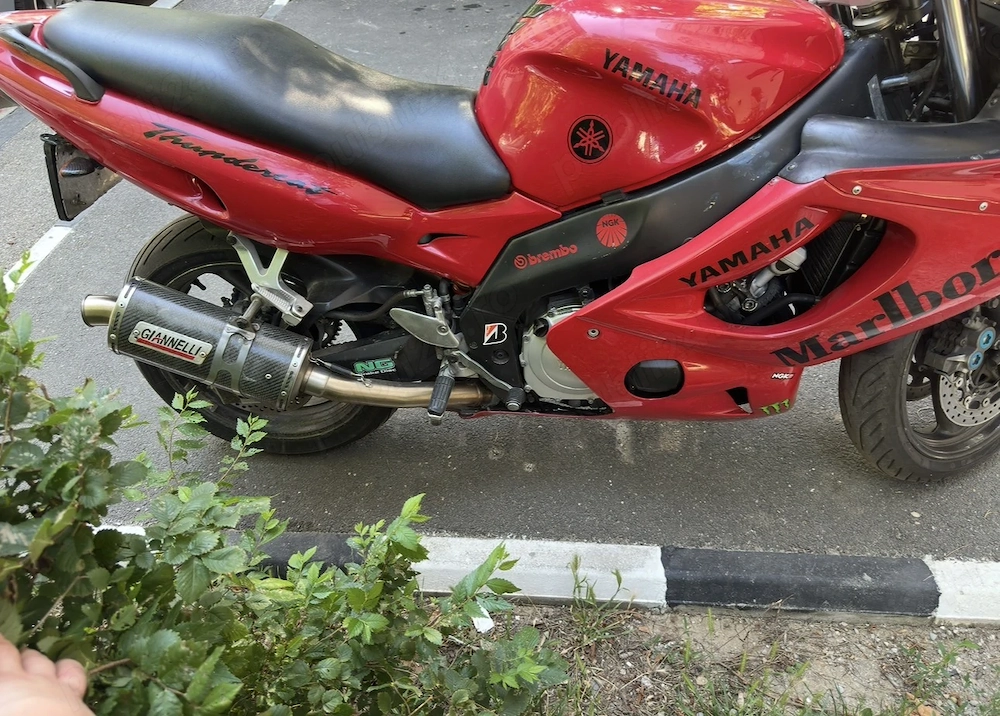 Yamaha YZF 600 R