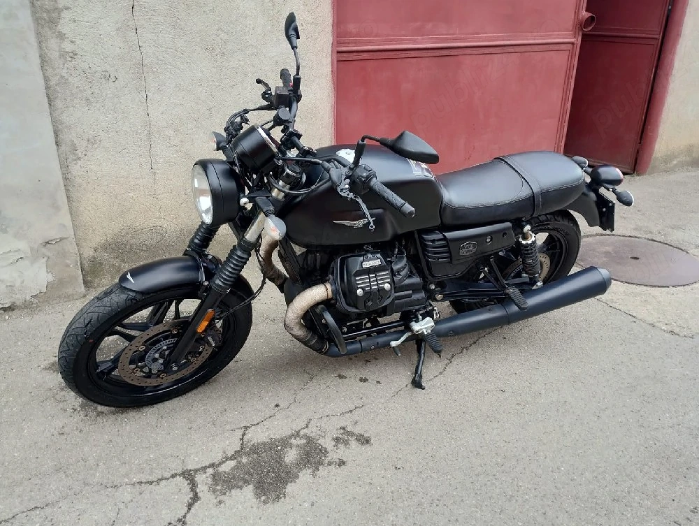 moto Guzzi v7 stone 