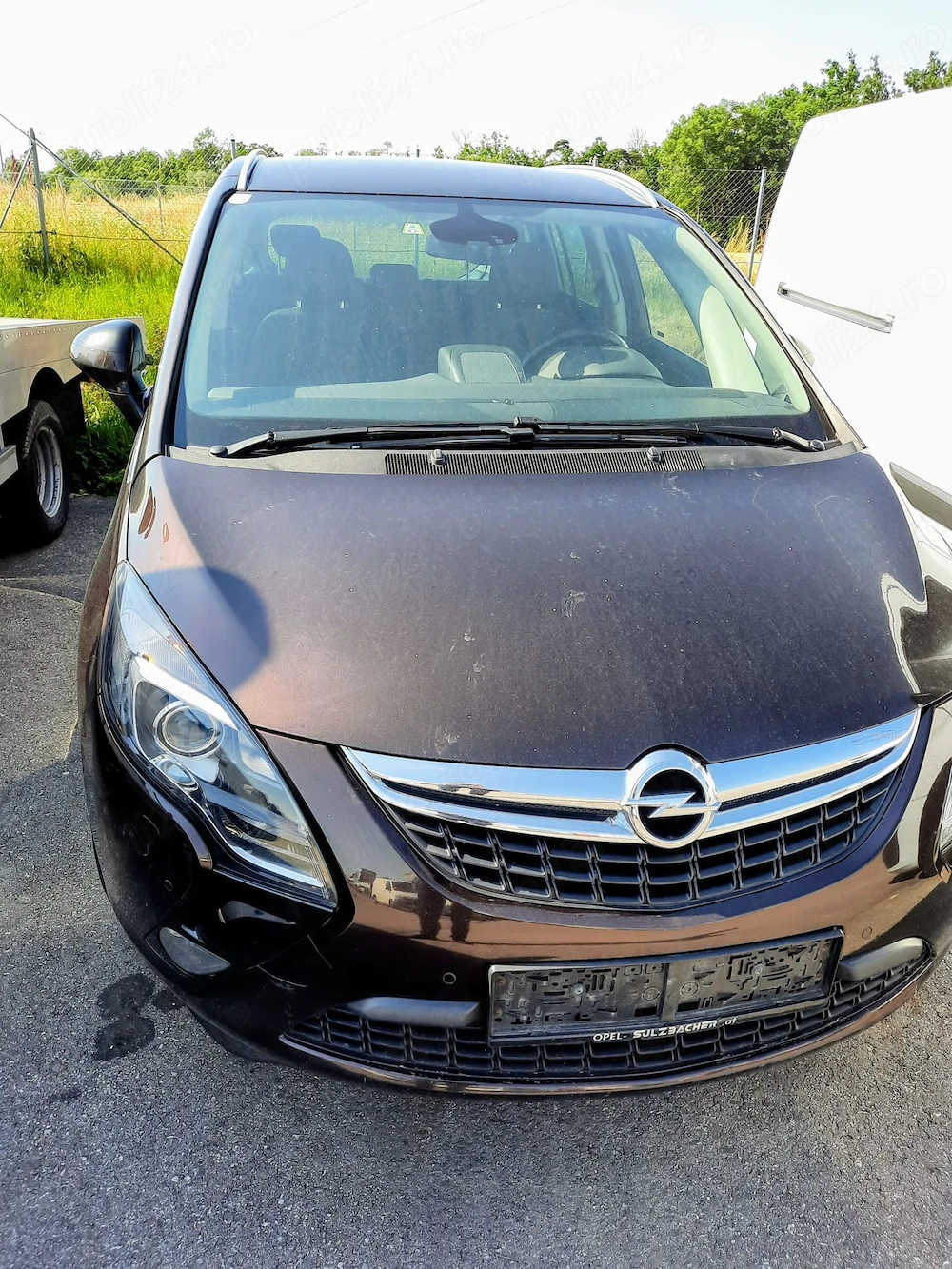 Vând Opel Zafira 