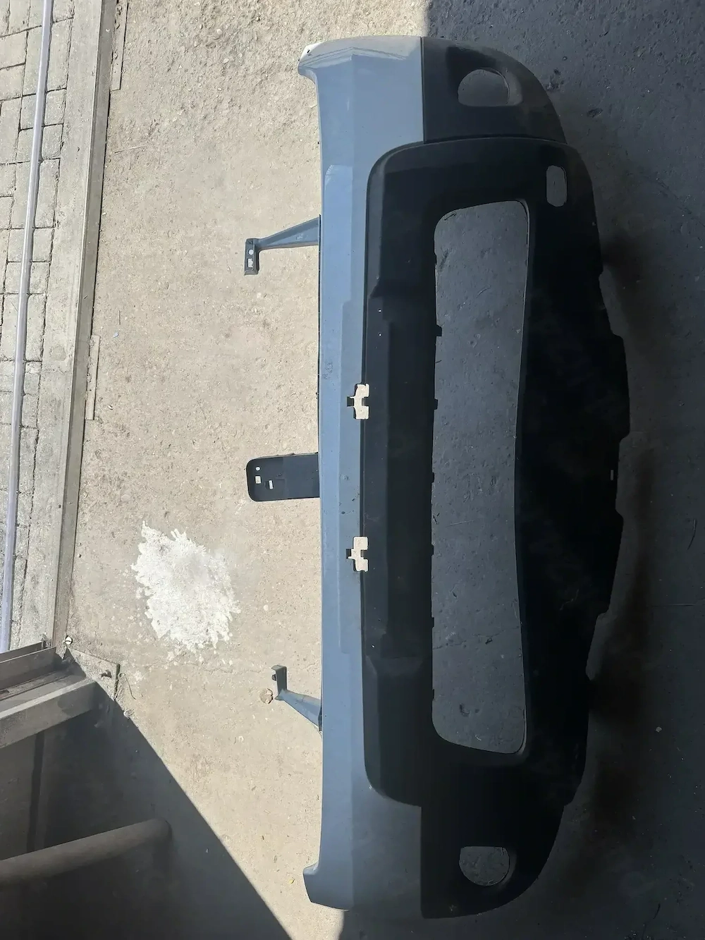bara fata Dacia Duster model 1 