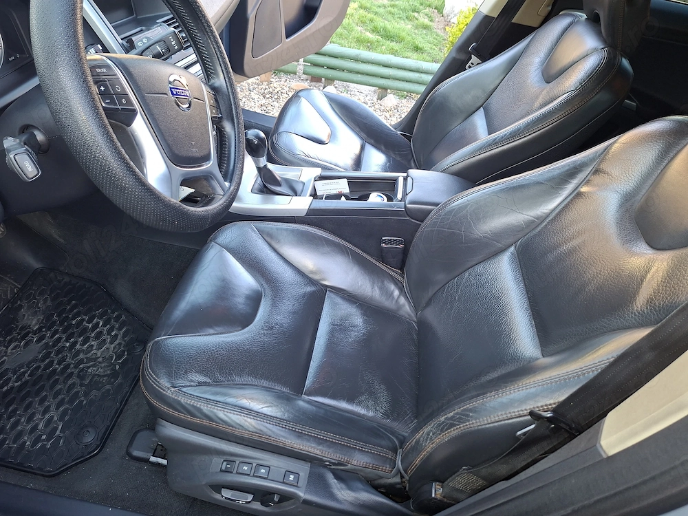 Vând Volvo XC60 , 2011, motor 2 l.