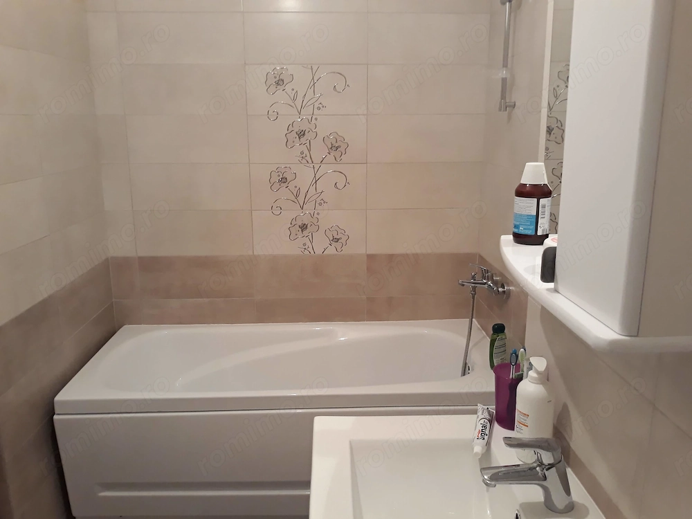 Apartament de închiriat 2 camere in buna ziua. 600 