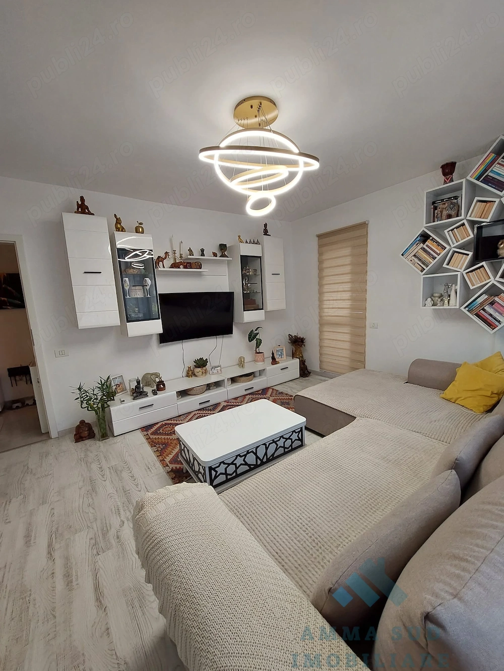 Apartament 2 camere cu curte - 53.3 mp utili + Curte 51 mp - Mobilat   Utilat