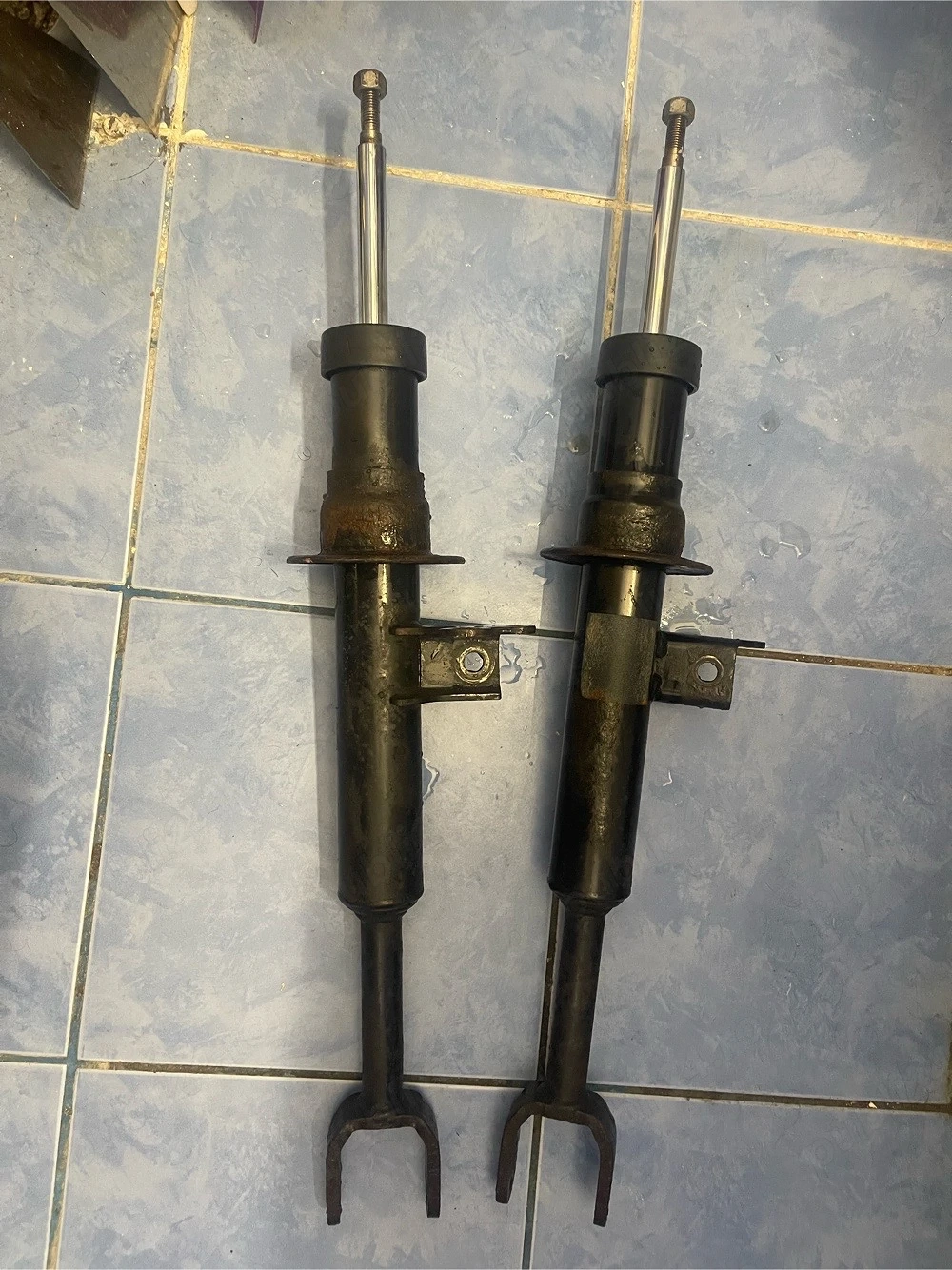 Amortizoare fata BMW seria 5 F10 ani 2010-2015