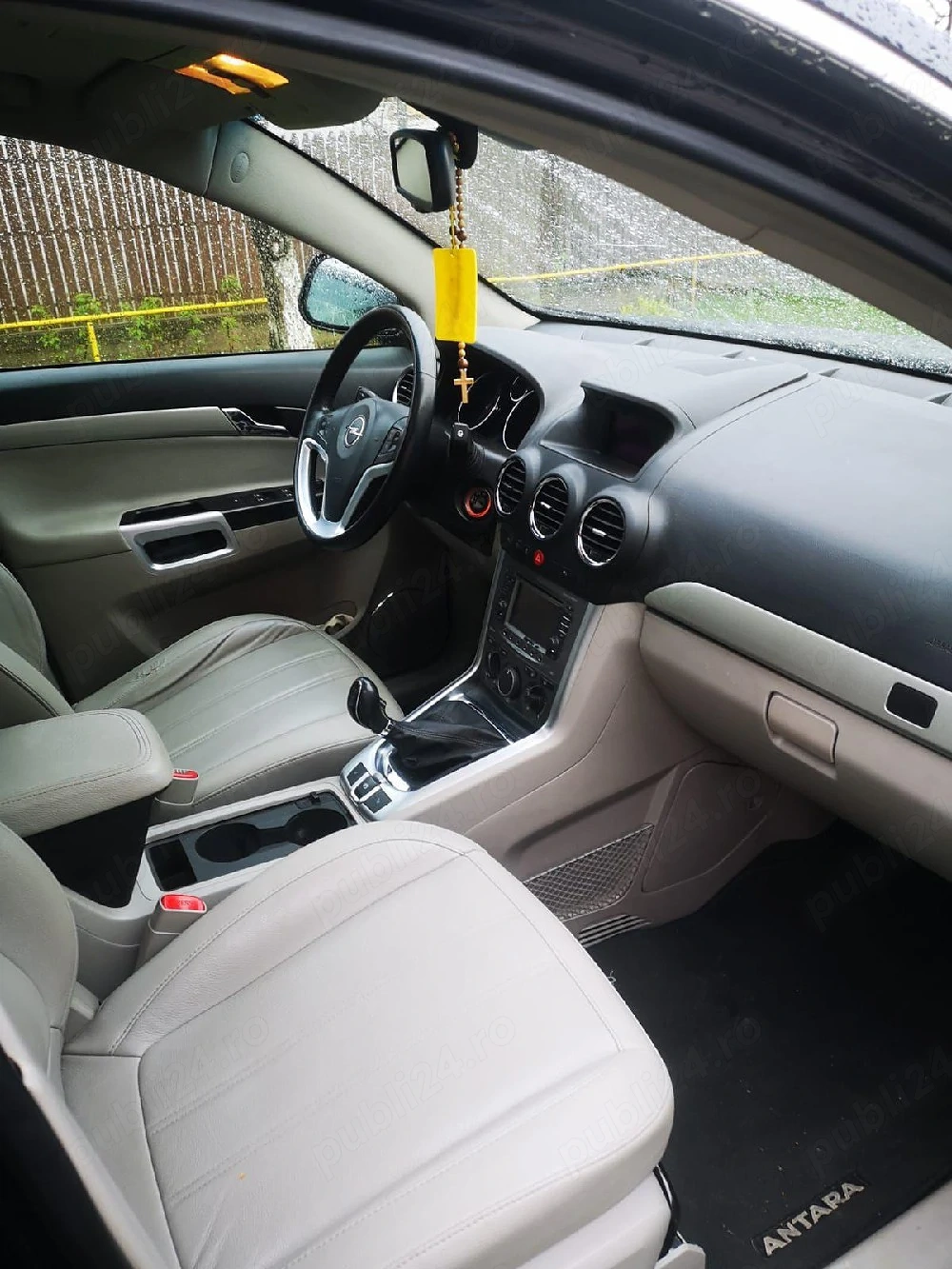 Opel Antara 4X4 .2,2 Disel Stare buna 