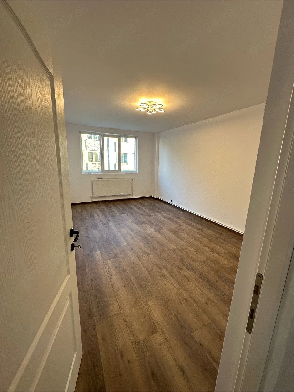 Vand apartament