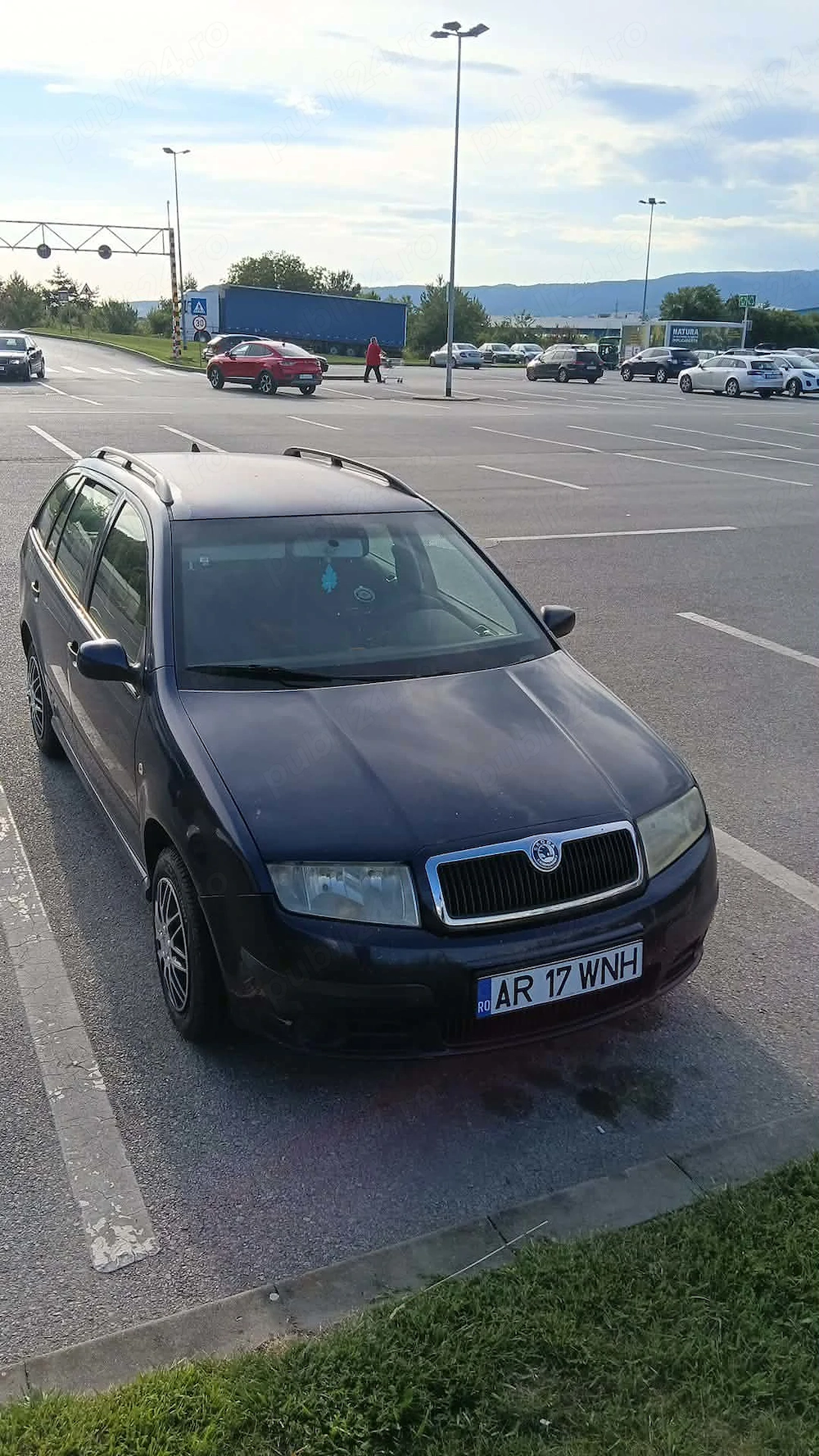 Mașină de câteva zile cumpărată sunt al doilea proprietar 