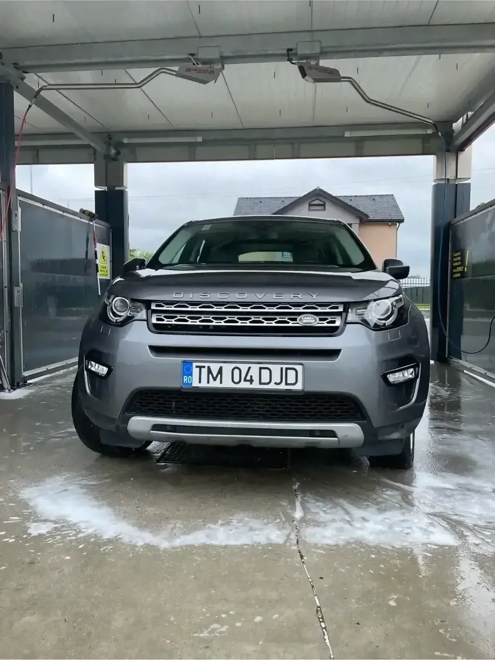 land rover discovery sport