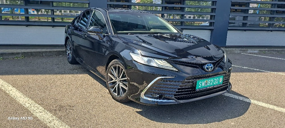 Toyota Camry   2022