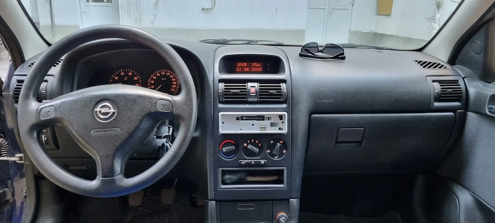 Vând Opel Astra.