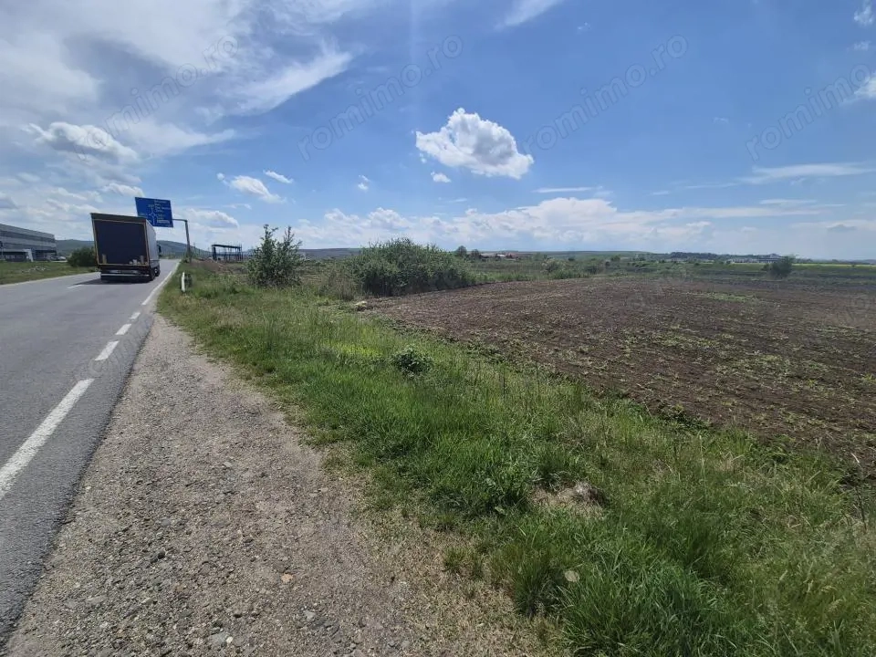 teren intravilan Ungheni, langa depozitul Hell