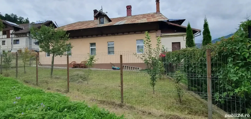 Apartament  2 camere la casa, statiunea Azuga,  85 mp, 65.000 euro, negociabil