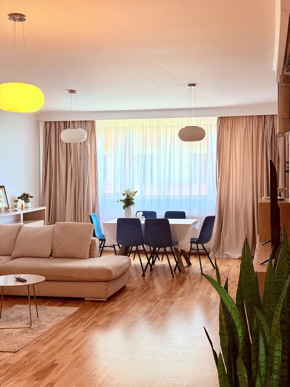 Superb! 4 camere! De inchiriat 1500 euro luna sau vanzare 398000 euro