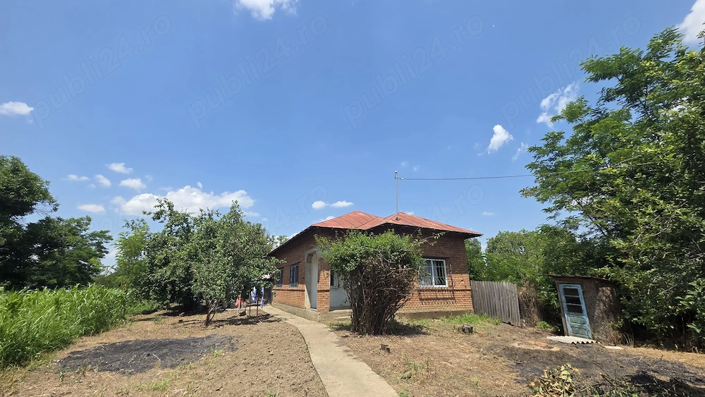 Casă de vânzare (Radovanu)