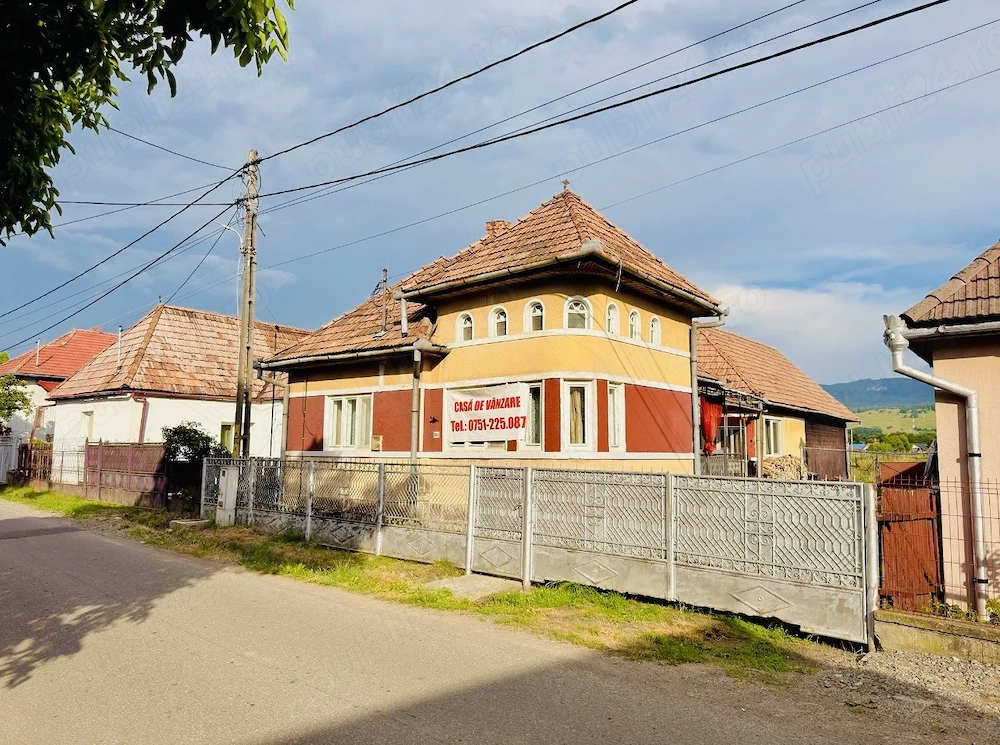 Vând casă în Hodac,Mures