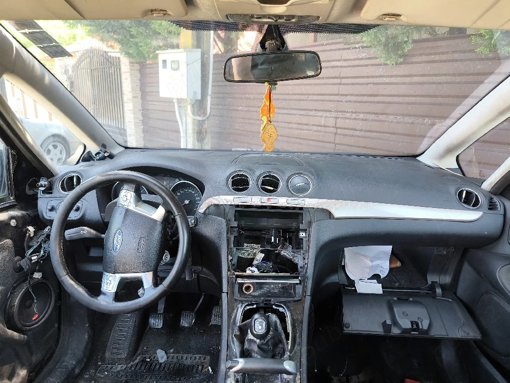 Dezmembrez Ford S-Max 1.8 TDCi  2008