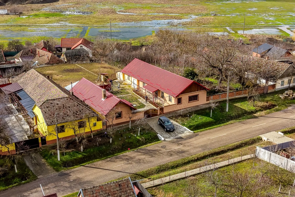 Casă în Vinga – restaurată Integral 2025 | 3 camere | utilități