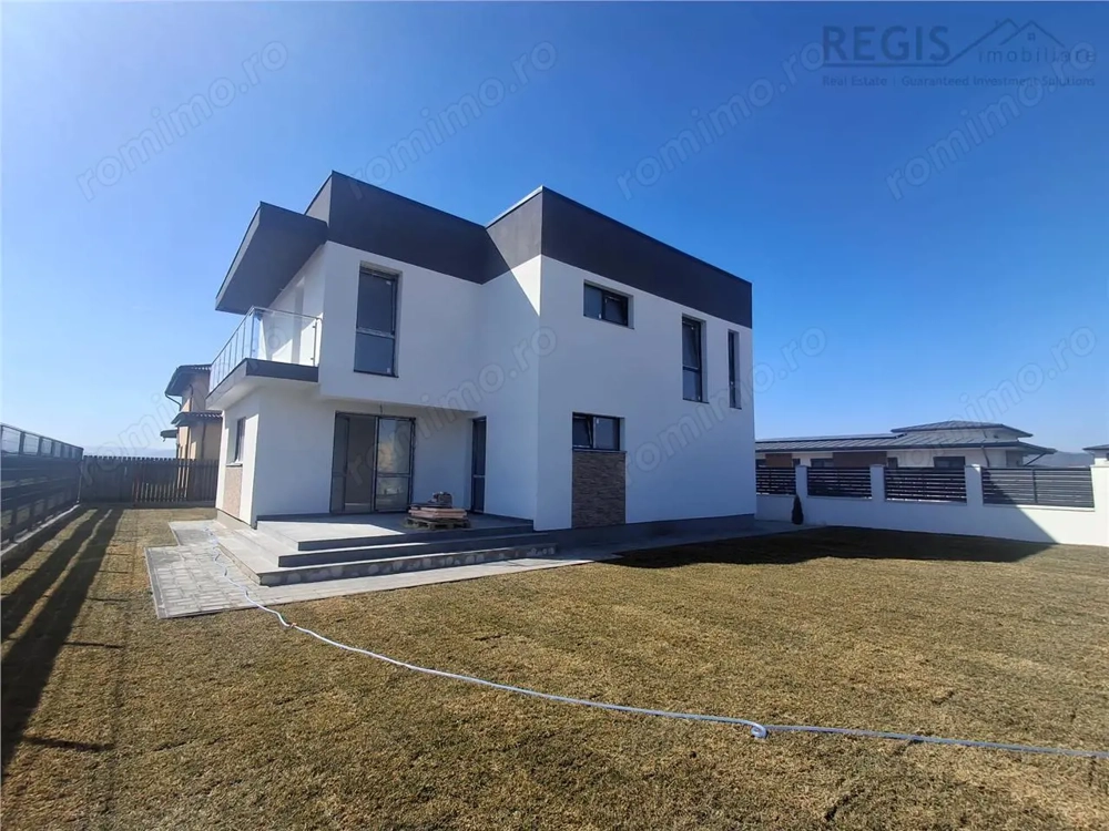 Vila moderna de 4 camere in Cristian