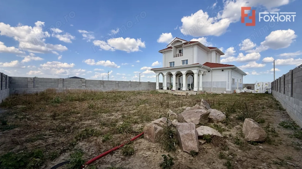 Casa de vanzare 5 camere si teren de 950 mp - Mosnita Noua