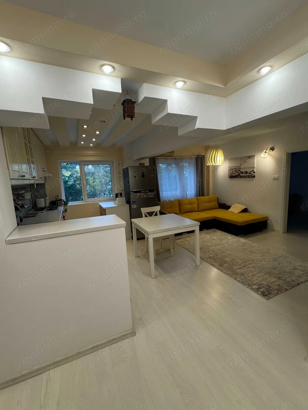 De Închiriat Apartament 3 camere modern, Sos. Sălaj, Negociabil