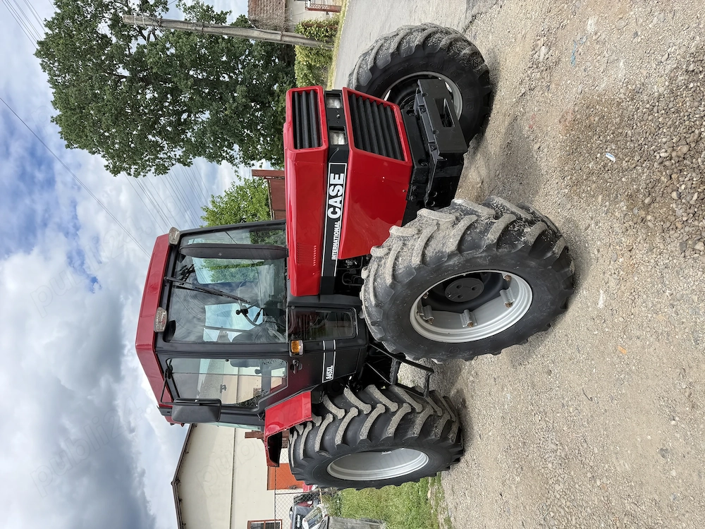 Vând sau schimb tractor Case International 845 XL 