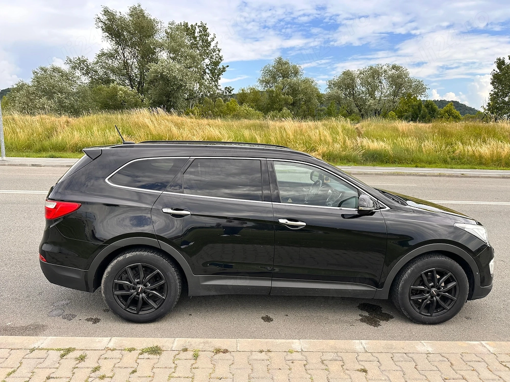 Hyundai Grand Santa Fe 6 locuri, 2.2 CRDi 4WD Automatik