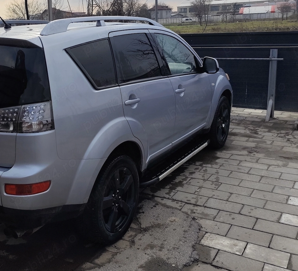 Praguri laterale Mitsubishi Outlander 2006-2012 Fullmond aluminiu
