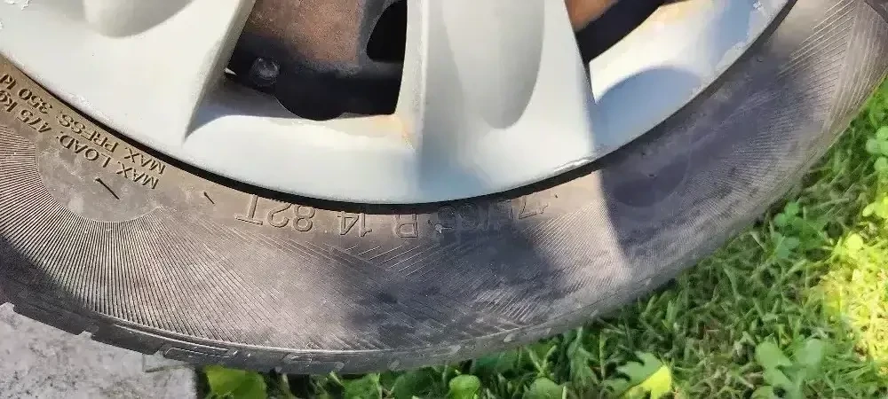 Roti Hyundai R14