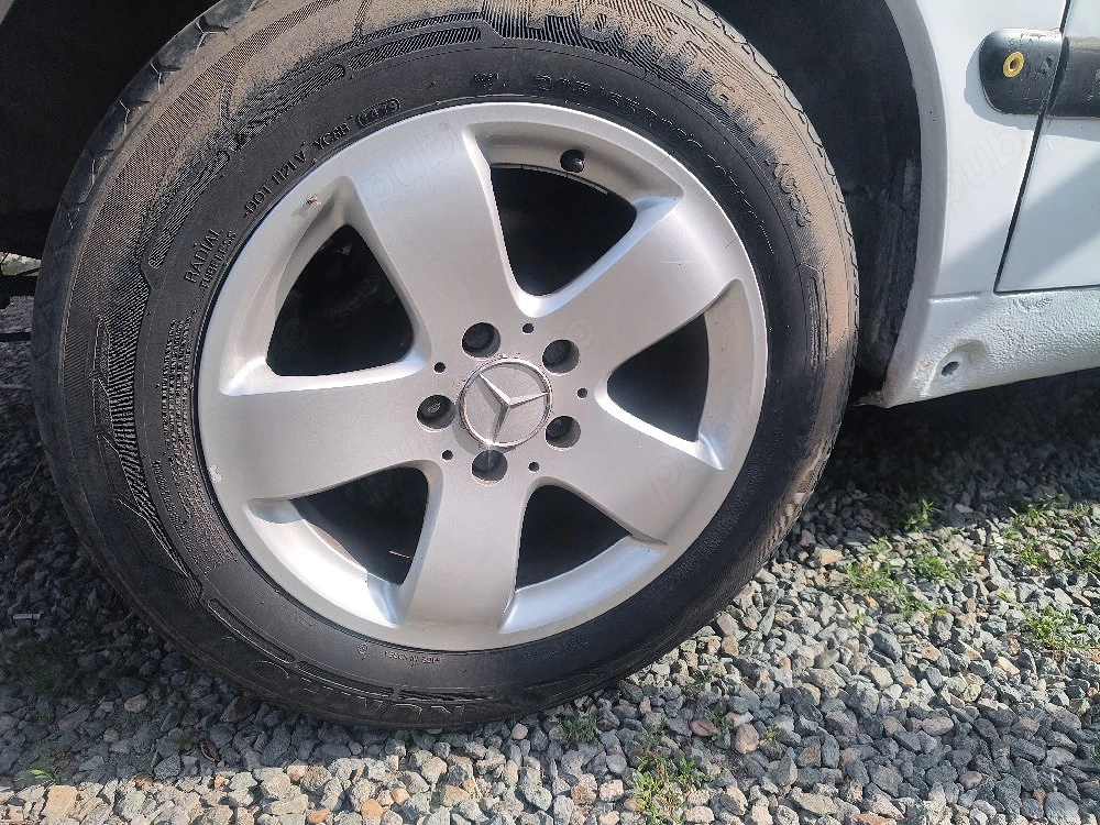 Dezmembrez Mercedes vito 