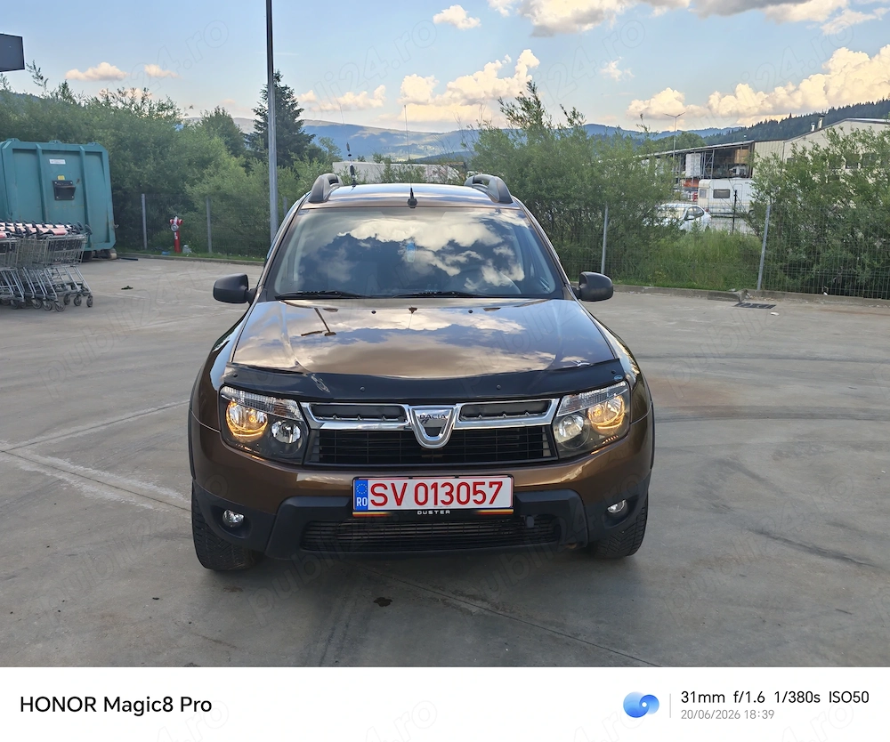 Vând Dacia Duster 