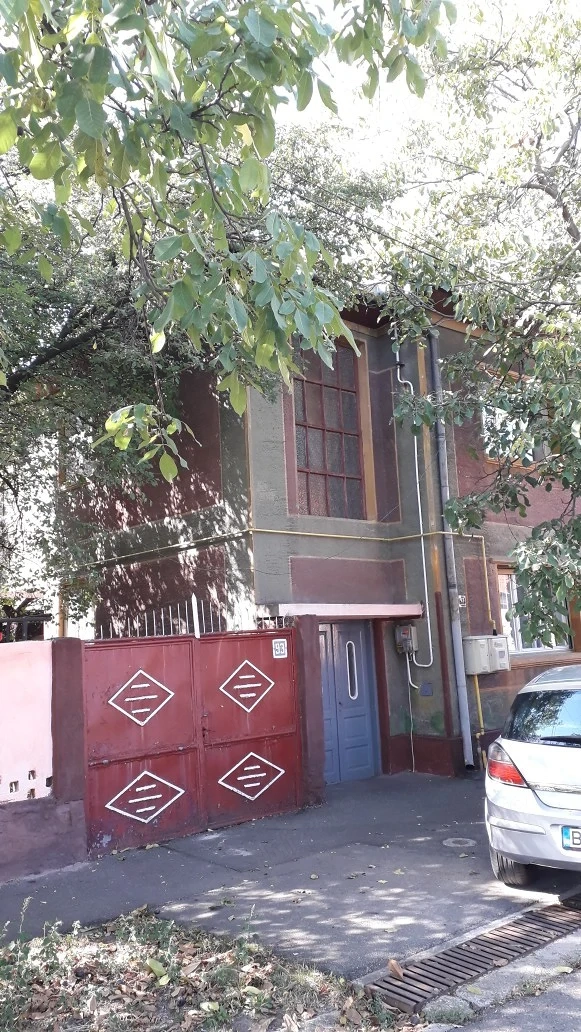 Vând casă cu etaj în Oradea, Ioșia, Str.Aviatorilor, nr.93