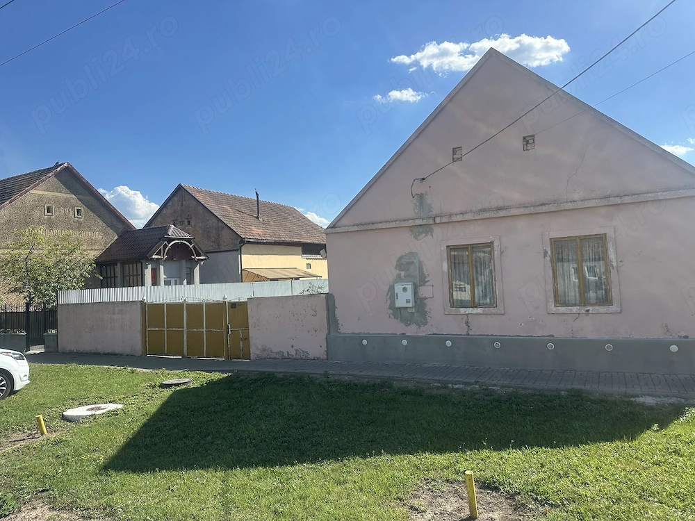 Propietar vand casa cu teren 2316 mp la strada principala Biled