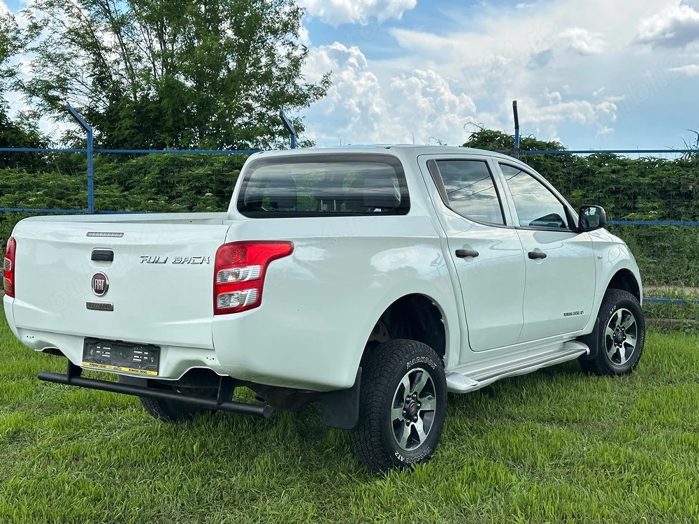Fiat full back  Mitsubishi l200 identic 120.000 km 