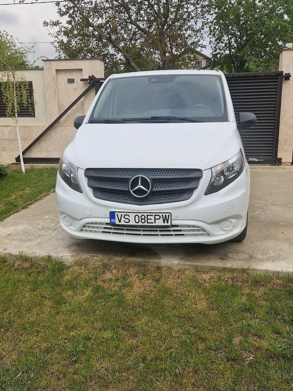 Vând Mercedes-Benz Vito 8+1 automată 