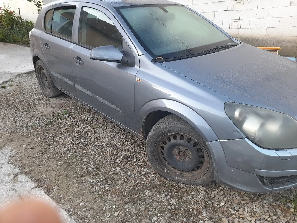 dezmembrez opel astra h 1.7